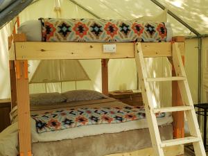 Purling waters bunk bed