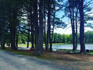 Earlton Hill lake