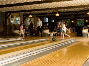 Indoor bowling at Winter Clove