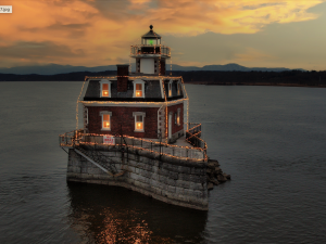 Hudson-Athens Lighthouse Sunset
