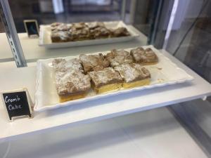 Gianna’s Creations Bakery Crumb Cake