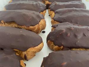 Gianna’s Creations Bakery Eclair