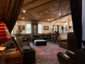 interior of long neck inn