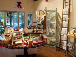 Peyton's Store - gifts and food