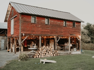 owls-hoot-barn-wedding-ceremony-coxsackie-ny