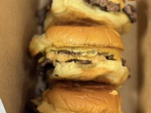 Dani's market burger