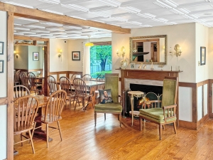 The Freehold House Restaurant & Bar - American Comfort Cuisine