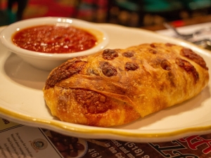 Village-Pizza-Catskill-NY