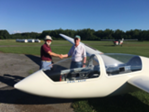 Nutmeg-Soaring-scenic-flights-catskills-greene-county 