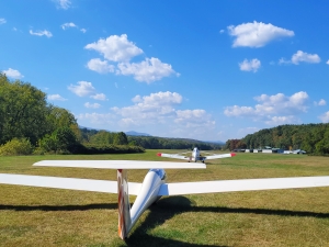 Nutmeg-Soaring-scenic-flights-catskills-greene-county 