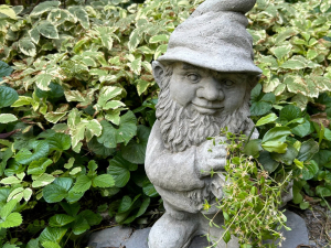 Garden-of-stone-casts-gifts-vintage-windham-ny