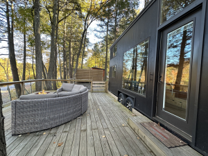 romantic-tiny-house-getaway-in-the-catskill-mountains