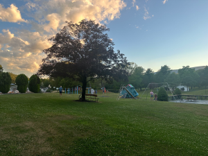 Wolff's-Maple-Breeze-Resort-Catskill-summer-family-fun