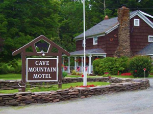 affordable-motel-with-mountain-views-near-hunter-mountain