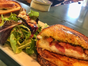 Rip's-saloon-colonial-country-club-tannersville-ny