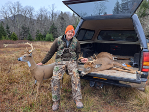 White-tailed-Deer-hunting-great-northern-catskills-Saenger-Outdoors