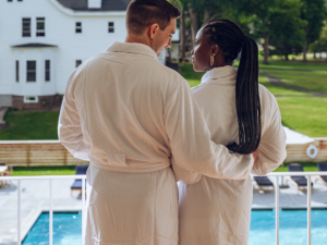 Wylder-Windham-Great-Northern-Catskills-Resort-Lodging-couples-getaway