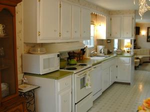 Pine Ridge Farm Guest and Carriage House