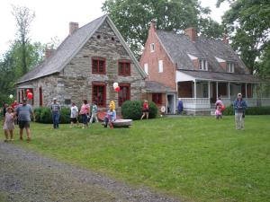 families with balloons at the Bronck Museum