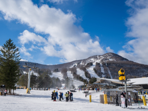 new-years-mountain-top-celebration-Hunter-Mountain