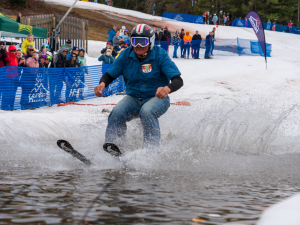 Hunter-mountain-pond-skim-denim-dash-great-northern-catskills-events-this-weekend