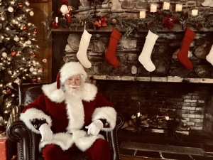 Holiday-Portraits-with-Father-Christmas-at-Storybrook-Hollow-Christmas-at-the-castle