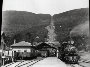 Mountain-top-historical-society-guided-hiking-activity-with-history-rail-trail