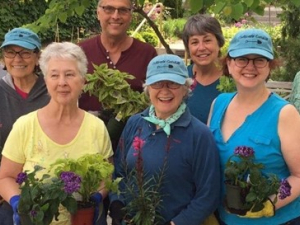 Cultivate-catskill-trunk-sale