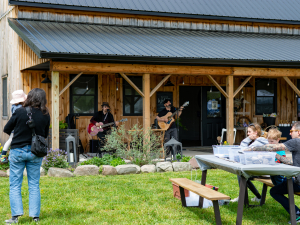 Northern-Catskills-Spring-Festival-Tulip-Walk