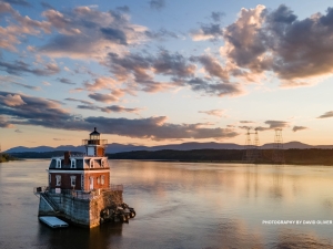 Photo of Hudson-Athens Lighthouse by Jonathan Simons