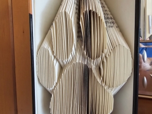 Book folding options are dog paw, skull, ghost or pumpkin