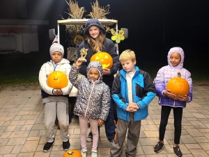 Tannersville-Pumpkin-Walk-Lighting