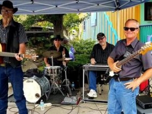 Live band at car show