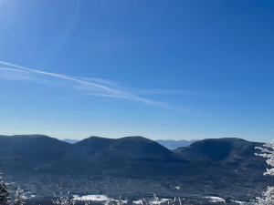 winter-hiking-with-a-group-catskill-mountain-3500-club