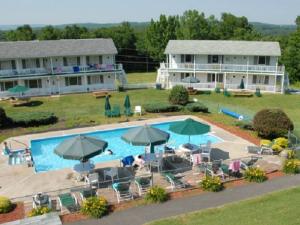 Gavin's Resort & Country Inn