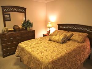 Pine Ridge Farm Guest and Carriage House