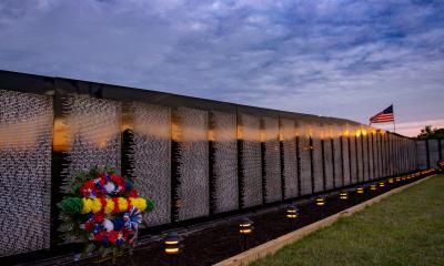 vietnam wall at night in catskill