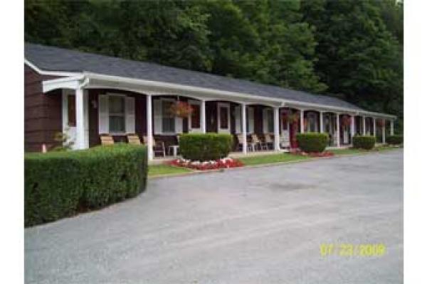 Cave Mountain Motel