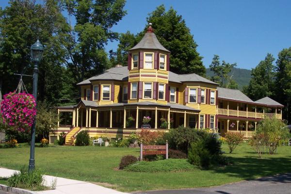 Fairlawn Inn