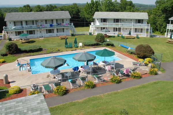 Gavin's Resort & Country Inn