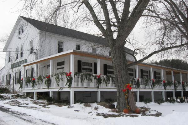 Hollowbrook Inn & Restaurant