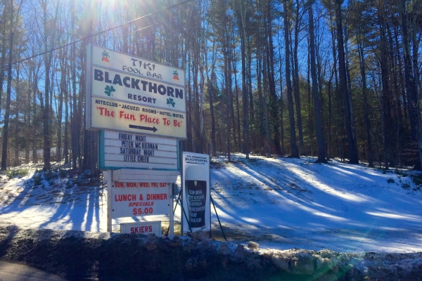 Blackthorne Resort Entry Winter