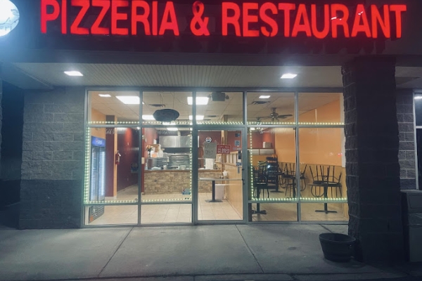 Lazaro's pizzeria exterior