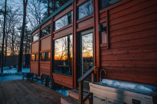 Tiny-house-stay-in-the-norhtern-catskills