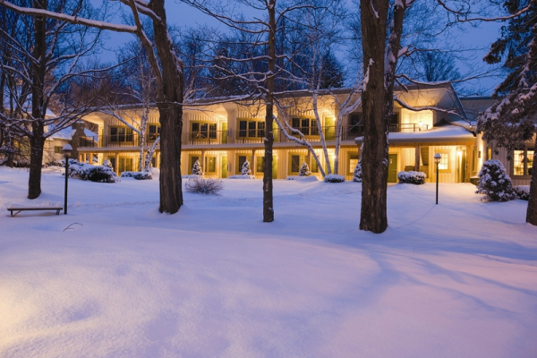 The-outpost-winwood-inn-lodging-near-windham-mountain
