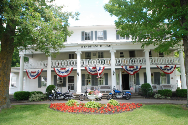 Christman's Windham House Country Inn and Golf Resort