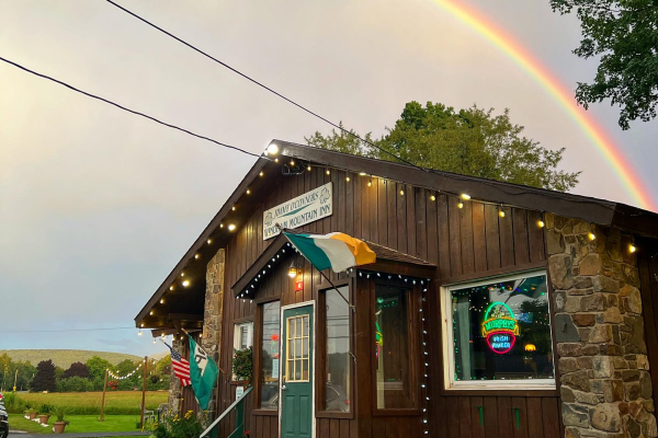 Jimmy-oconnors-windham-mountain-inn-great-northern-catskills-lodging