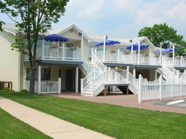 Country Place Resort at Zoom Flume Water Park