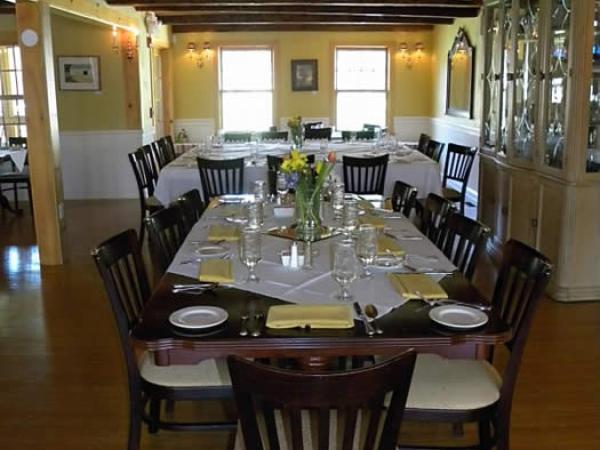 Rip Van Winkle Country Club Restaurant & Bar