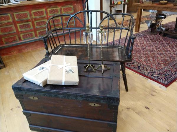 Rustic Mountain antiques 